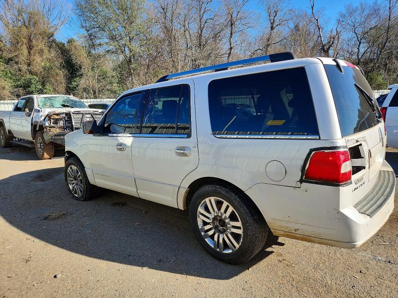 Photo 2 from auction – 2009 LINCOLN NAVIGATOR with VIN 5LMFU275X9EJ01969