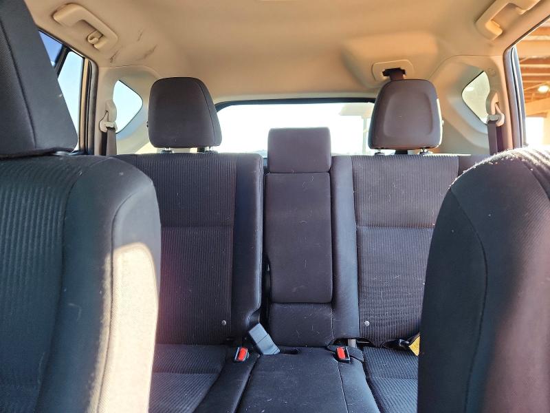 Photo 10 from auction – 2018 TOYOTA RAV4 LE with VIN JTMZFREV1JJ733832