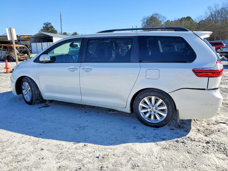 Photo 2 from auction – 2015 TOYOTA SIENNA XLE with VIN 5TDYK3DC9FS600881