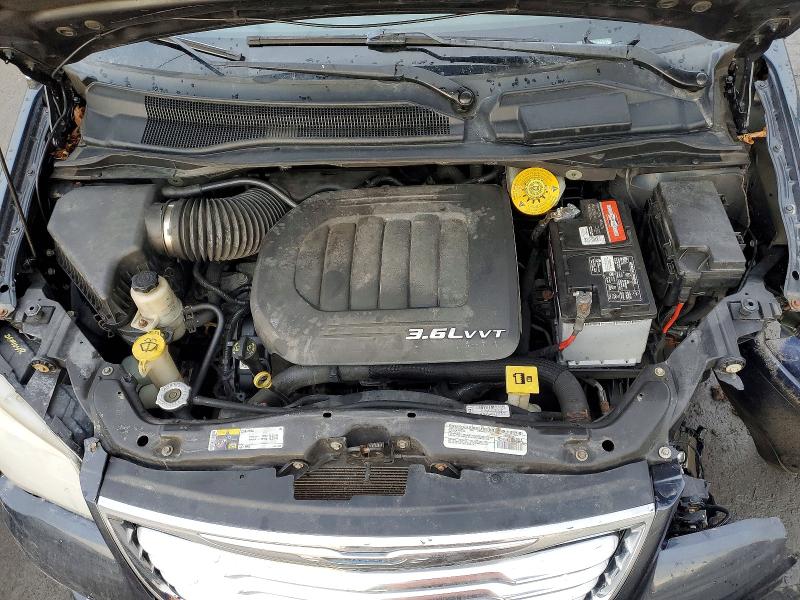 Photo 12 from auction – 2014 CHRYSLER TOWN & COU with VIN 2C4RC1BG1ER218797