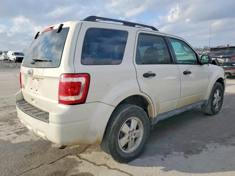 Photo 3 from auction – 2012 FORD ESCAPE XLT with VIN 1FMCU0D71CKA06385