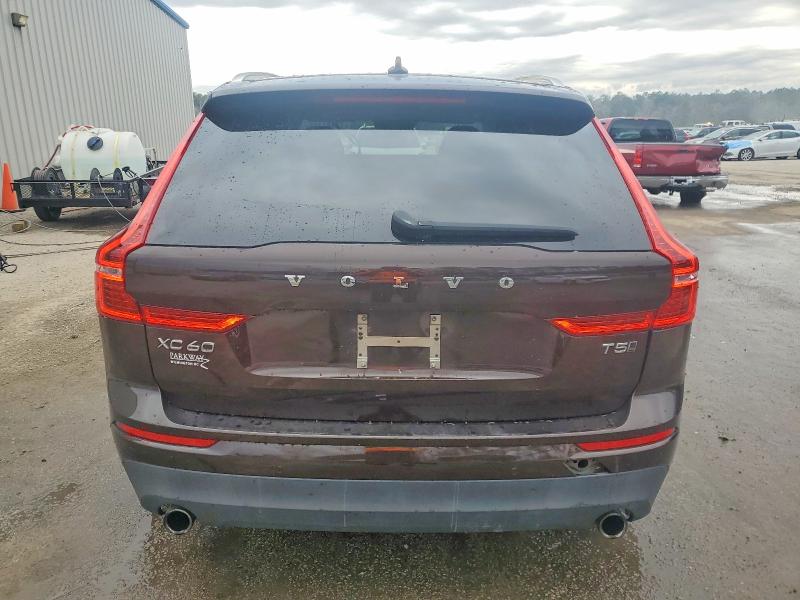Photo 6 from auction – 2018 VOLVO XC60 T5 with VIN LYV102RKXJB116735