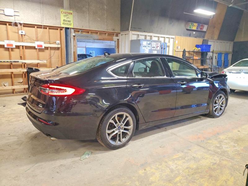 Photo 3 from auction – 2019 FORD FUSION SEL with VIN 3FA6P0CD2KR138135