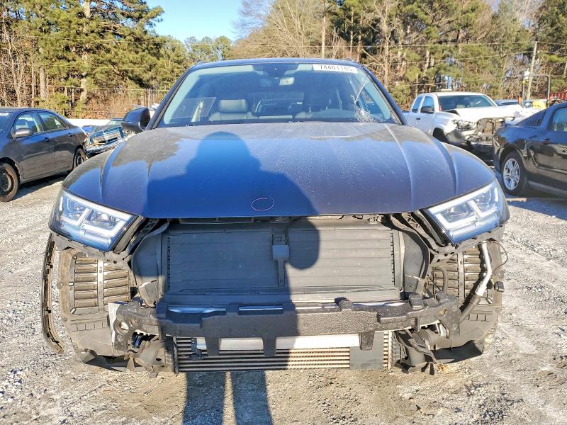Photo 5 from auction – 2019 AUDI Q5 PREMIUM with VIN WA1BNAFY7K2108811