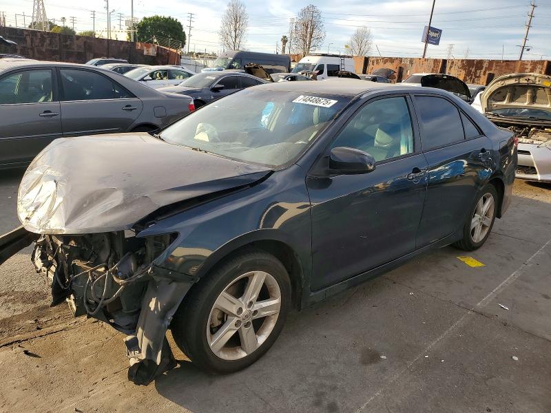 TOYOTA CAMRY 2014 with VIN 4T1BF1FKXEU326986 - Photo from auction