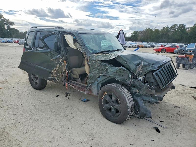 Photo 4 from auction – 2010 JEEP LIBERTY SP with VIN 1J4PP2GK1AW160720