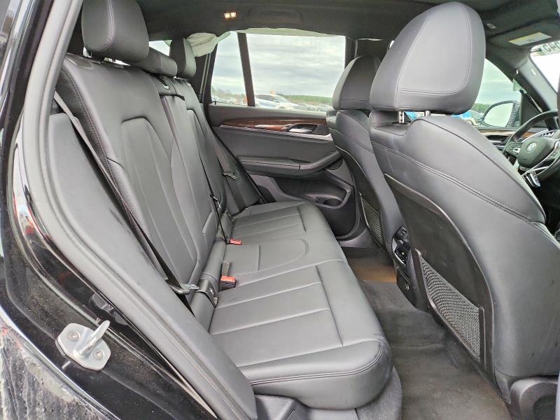 Photo 10 from auction – 2019 BMW X3 XDRIVE3 with VIN 5UXTR9C59KLR03388