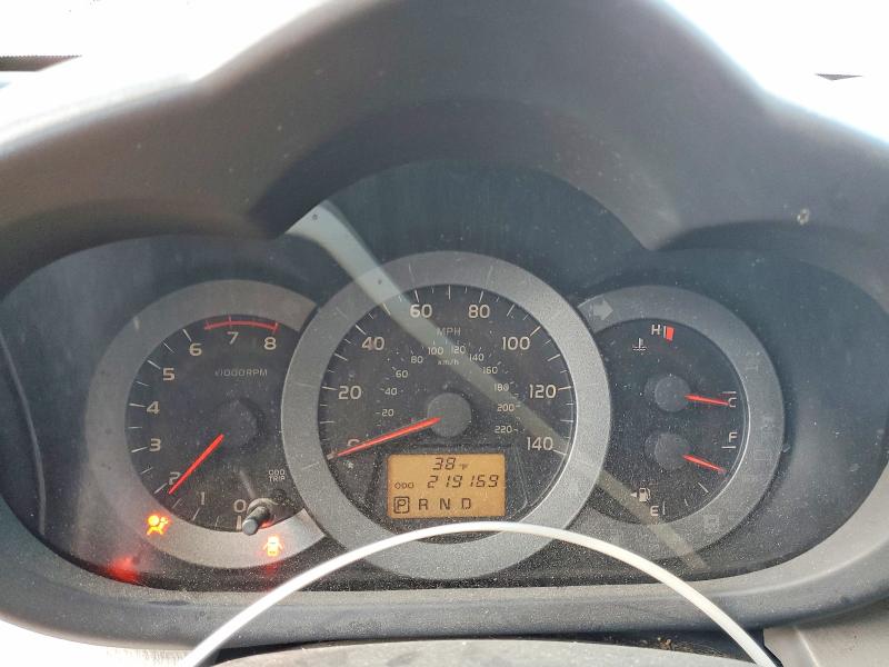 Photo 9 from auction – 2010 TOYOTA RAV4 with VIN JTMBF4DV3AD023741