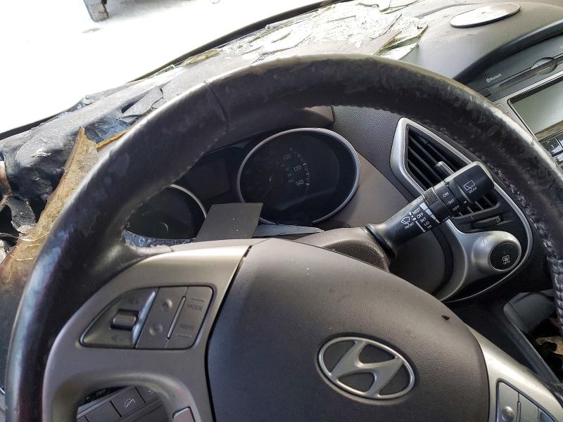 Photo 9 from auction – 2012 HYUNDAI TUCSON GLS with VIN KM8JU3AC0CU422619