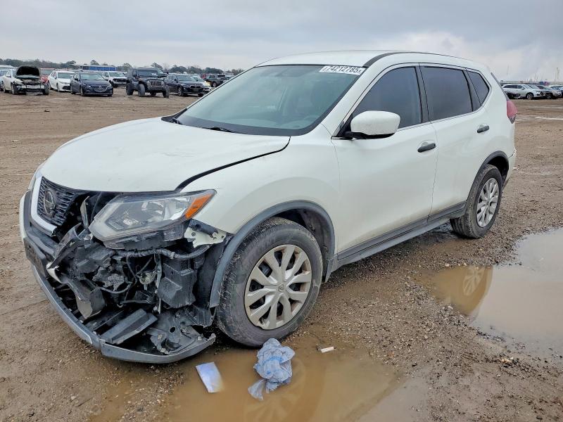 NISSAN ROGUE 2018 with VIN KNMAT2MT3JP614559 - Photo from auction