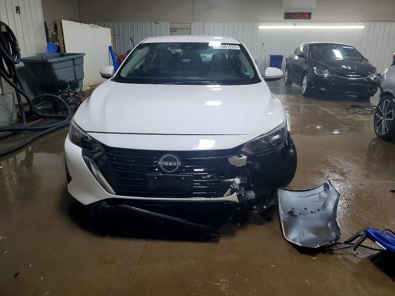 Photo 5 from auction – 2024 NISSAN SENTRA with VIN 3N1AB8CV0RY277564
