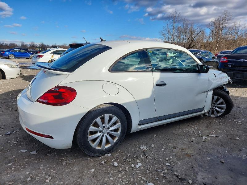 Photo 3 from auction – 2018 VOLKSWAGEN BEETLE with VIN 3VWFD7AT0JM702136