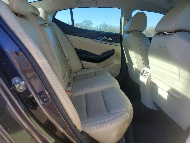Photo 10 from auction – 2016 NISSAN MAXIMA with VIN 1N4AA6AP3GC447906