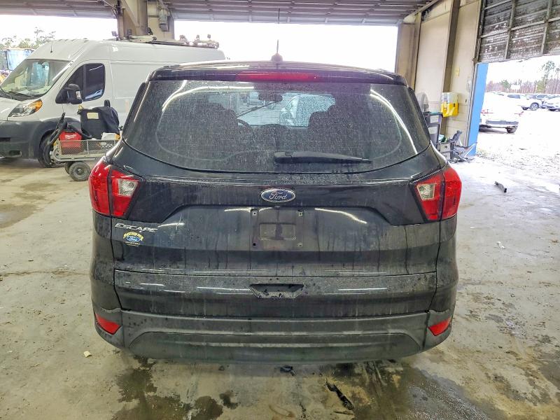 Photo 6 from auction – 2019 FORD ESCAPE S with VIN 1FMCU0F77KUB21251