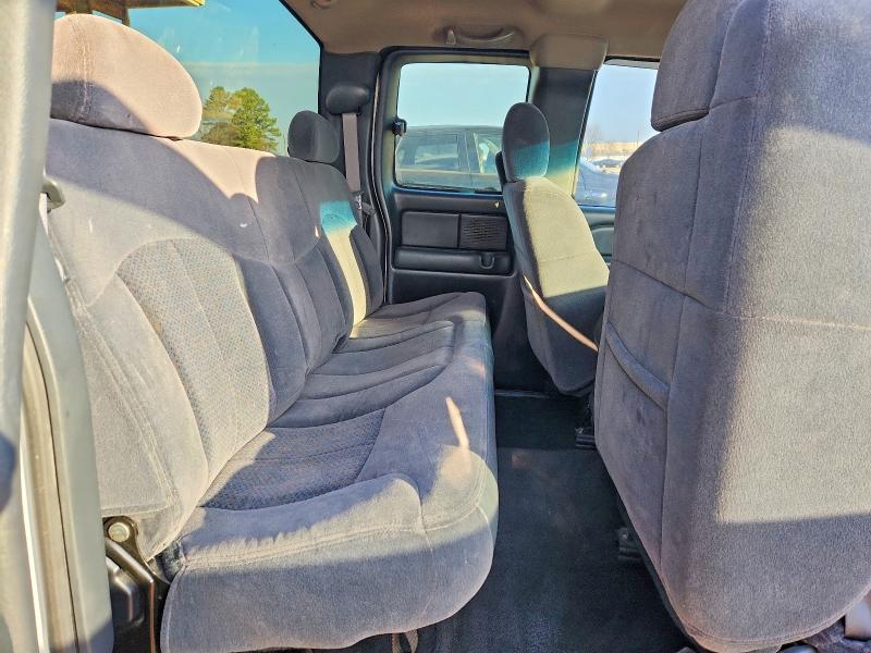 Photo 10 from auction – 2002 CHEVROLET SILVERADO with VIN 1GCEC19V42Z261423