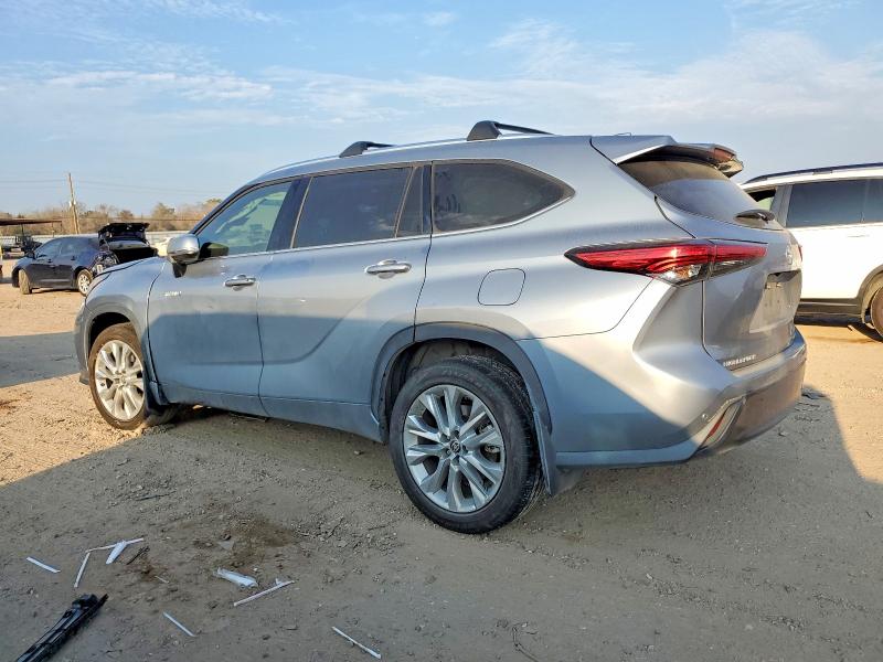 Photo 2 from auction – 2021 TOYOTA HIGHLANDER with VIN 5TDYARAH4MS008727
