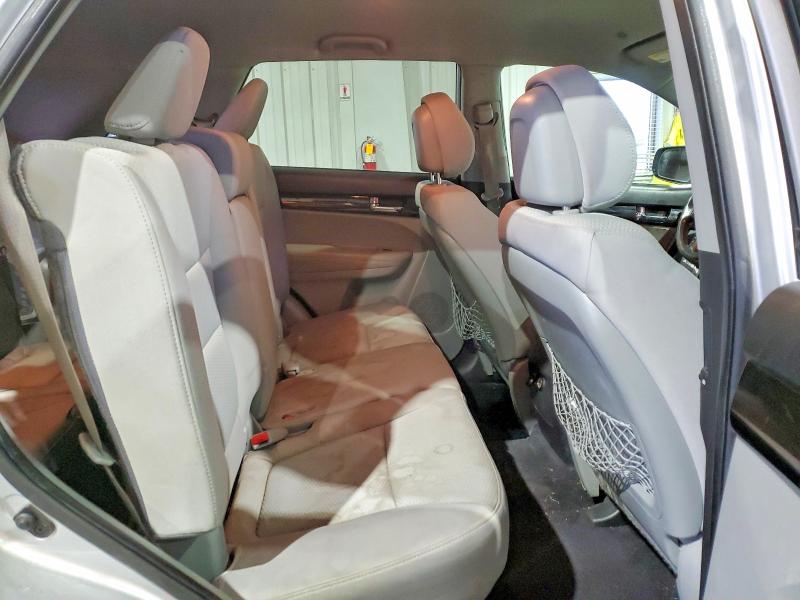 Photo 11 from auction – 2011 KIA SORENTO BA with VIN 5XYKT4A19BG104501