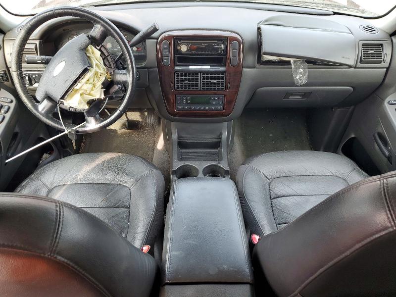 Photo 8 from auction – 2004 FORD EXPLORER L with VIN 1FMZU65W34UA73109