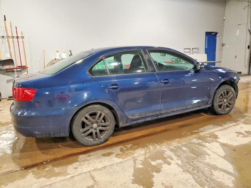 Photo 3 from auction – 2014 VOLKSWAGEN JETTA BASE with VIN 3VW2K7AJ8EM354921