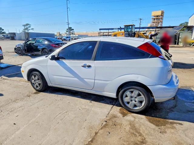 Photo 2 from auction – 2007 FORD FOCUS ZX3 with VIN 1FAFP31N97W108681