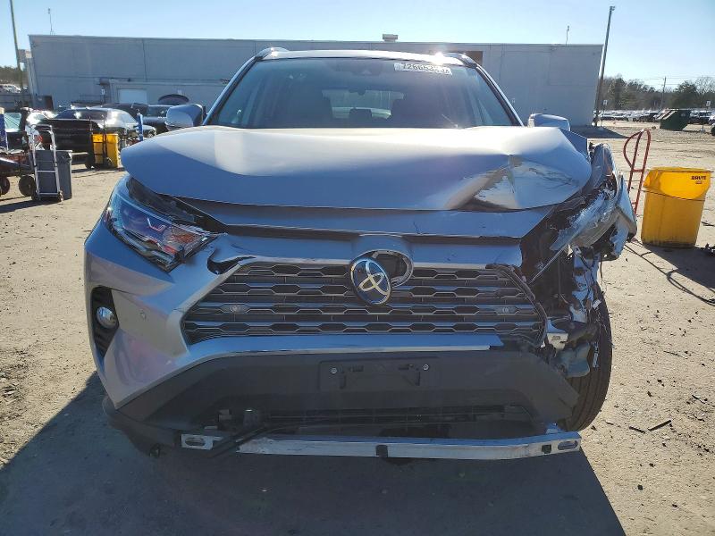Photo 5 from auction – 2020 TOYOTA RAV4 LIMIT with VIN 2T3DWRFV5LW088759