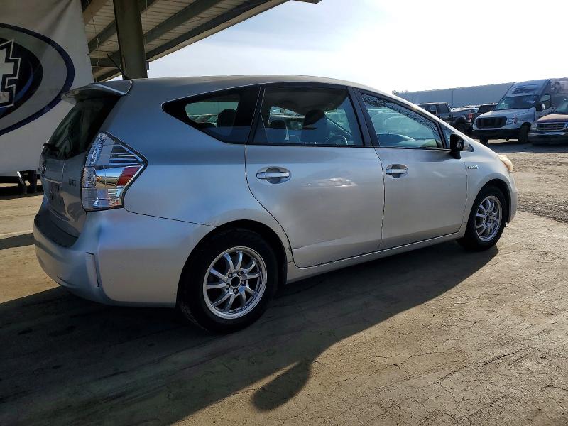 Photo 3 from auction – 2014 TOYOTA PRIUS V with VIN JTDZN3EU0E3328398