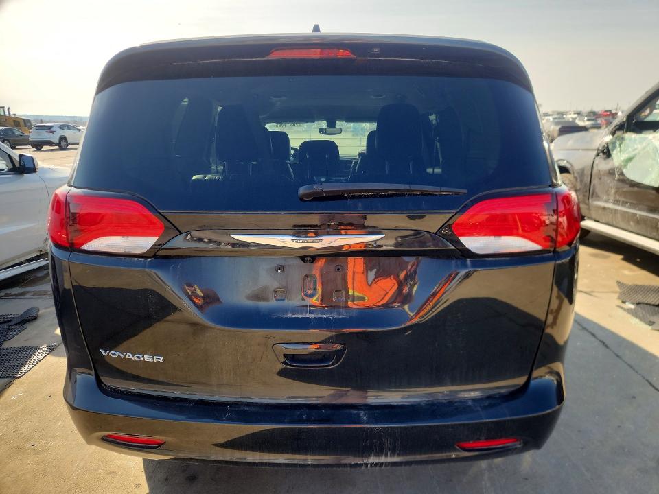 Photo 6 from auction – 2021 CHRYSLER VOYAGER with VIN 2C4RC1DG5MR532979