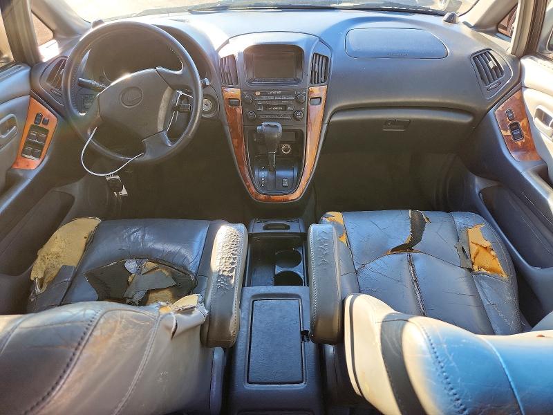 Photo 8 from auction – 2000 LEXUS RX 300 with VIN JT6GF10U2Y0077249
