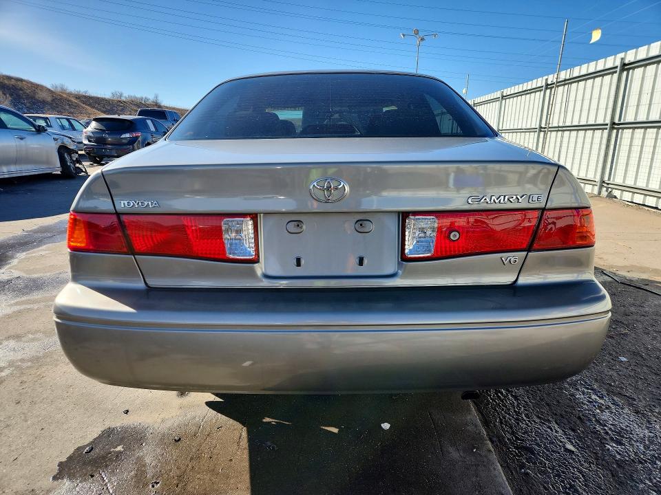 Photo 6 from auction – 2000 TOYOTA CAMRY LE with VIN JT2BF28KXY0259611