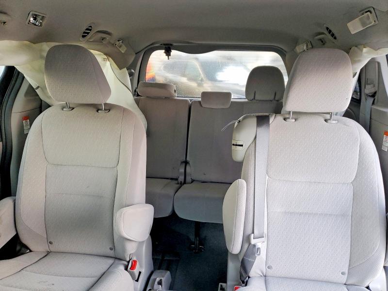 Photo 10 from auction – 2020 TOYOTA SIENNA LE with VIN 5TDKZ3DC2LS080441