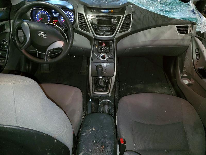Photo 8 from auction – 2016 HYUNDAI ELANTRA SE with VIN 5NPDH4AE2GH695638