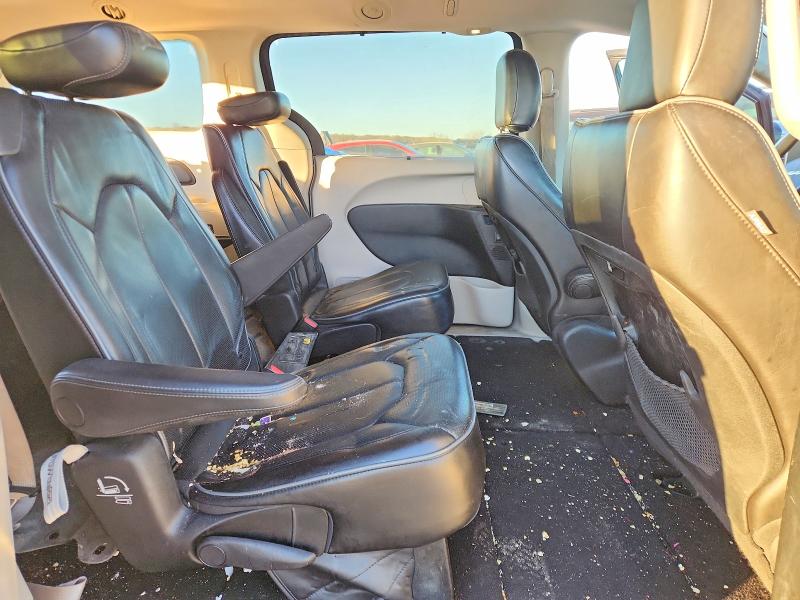 Photo 10 from auction – 2018 CHRYSLER PACIFICA L with VIN 2C4RC1GG3JR245907