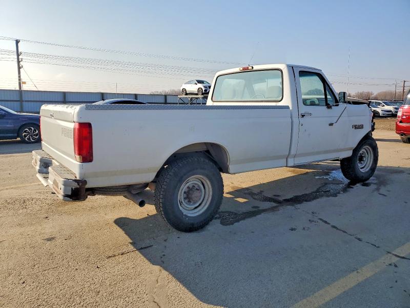 Photo 3 from auction – 1994 FORD F250 with VIN 2FTHF25Y4RCA12704