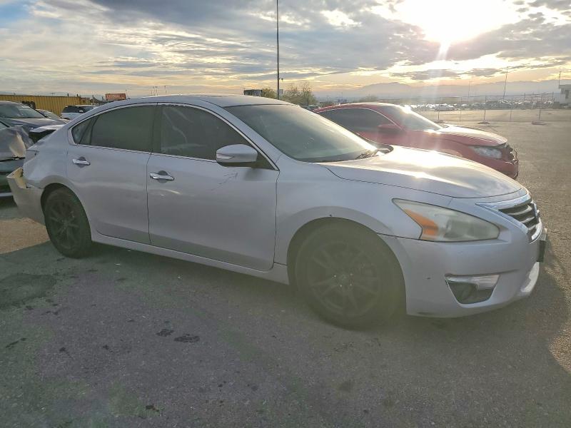 Photo 4 from auction – 2013 NISSAN ALTIMA 2.5 with VIN 1N4AL3AP5DN478907