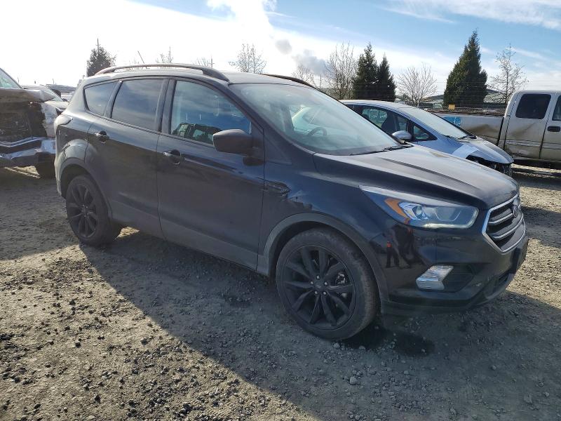 Photo 4 from auction – 2018 FORD ESCAPE SE with VIN 1FMCU9GD3JUD22619