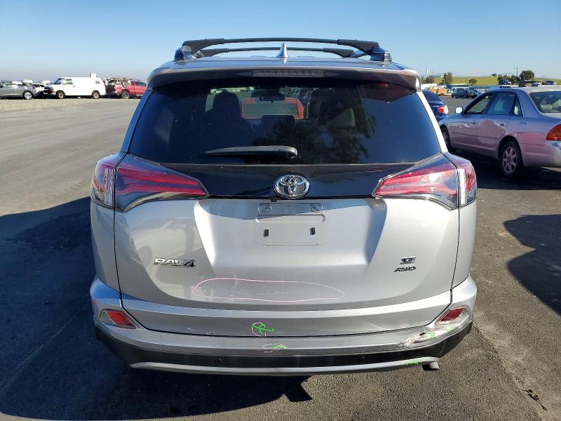 Photo 6 from auction – 2017 TOYOTA RAV4 SE with VIN 2T3JFREV2HW618407
