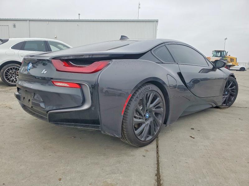Photo 3 from auction – 2015 BMW I8 with VIN WBY2Z2C55FV674446