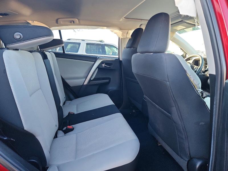 Photo 11 from auction – 2018 TOYOTA RAV4 with VIN 2T3WFREV9JW424940