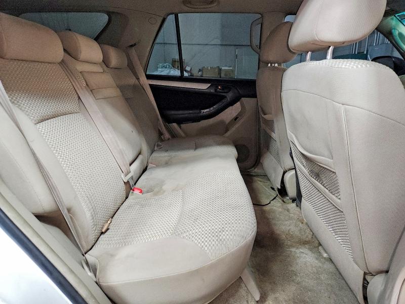 Photo 11 from auction – 2006 TOYOTA 4RUNNER SR with VIN JTEBU14R060084515