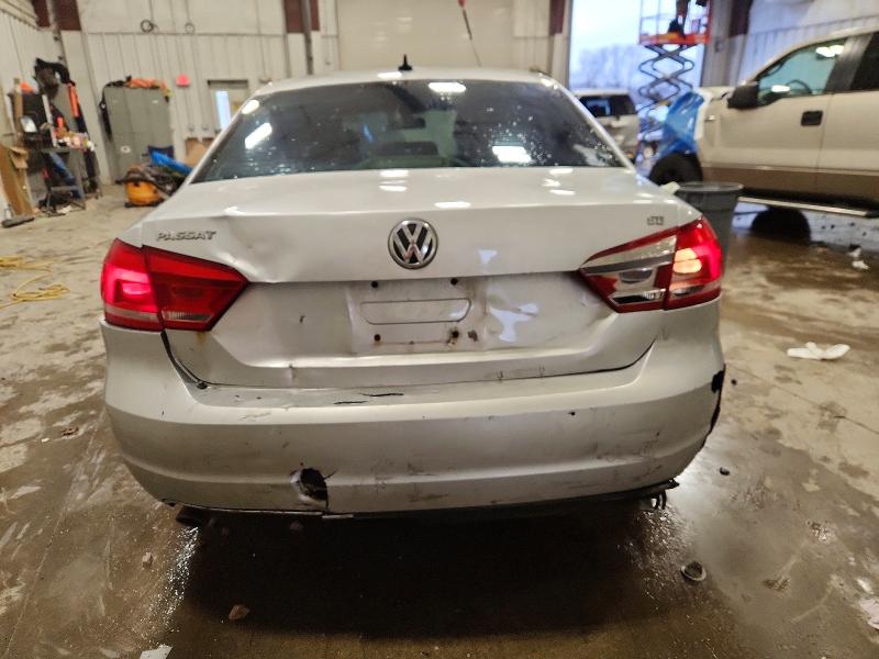 Photo 6 from auction – 2012 VOLKSWAGEN PASSAT SE with VIN 1VWBP7A33CC005473