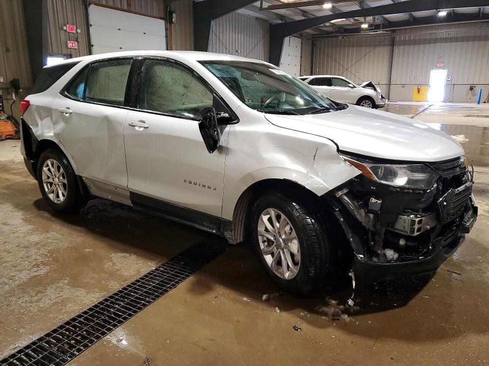 Photo 4 from auction – 2018 CHEVROLET EQUINOX LS with VIN 2GNAXREV1J6152152