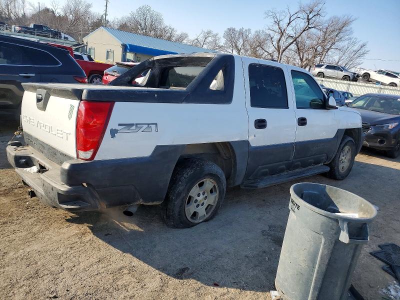 Photo 3 from auction – 2002 CHEVROLET AVALANCHE with VIN 3GNEK13T92G229634