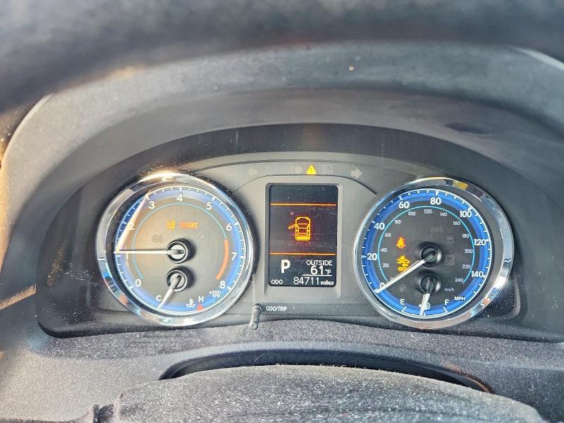 Photo 9 from auction – 2018 TOYOTA COROLLA with VIN 2T1BURHE6JC978379