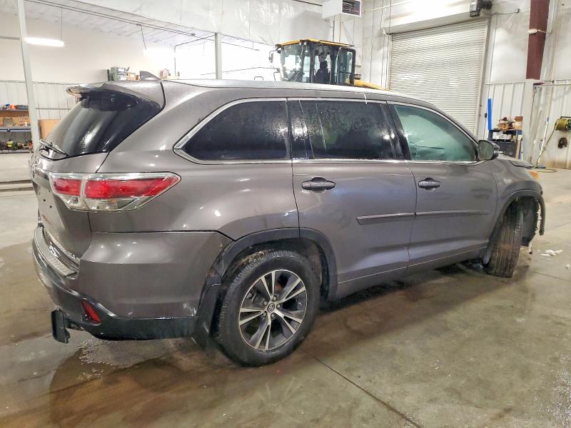 Photo 3 from auction – 2016 TOYOTA HIGHLANDER with VIN 5TDJKRFH2GS505884