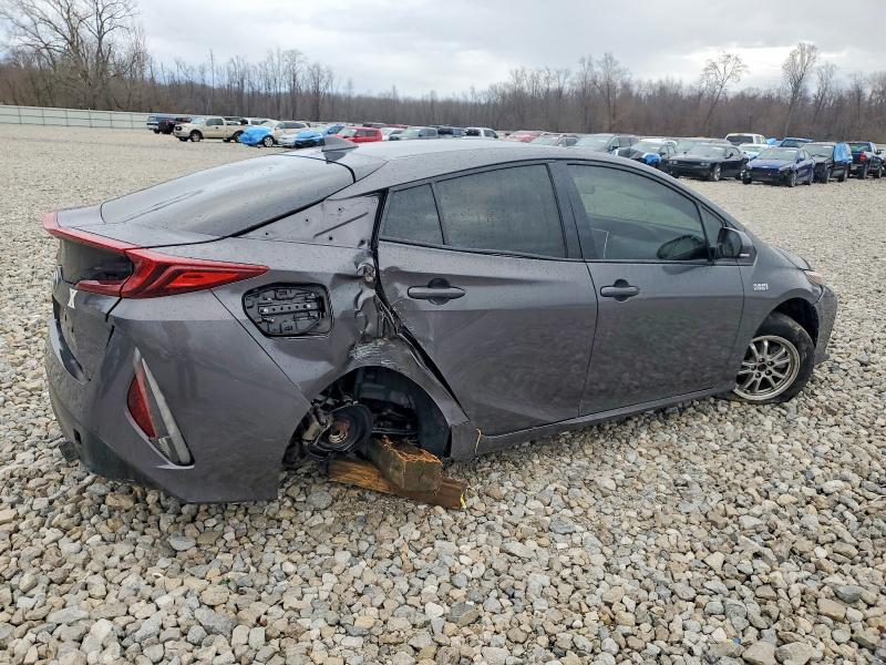 Photo 3 from auction – 2018 TOYOTA PRIUS PRIM with VIN JTDKARFP8J3079058