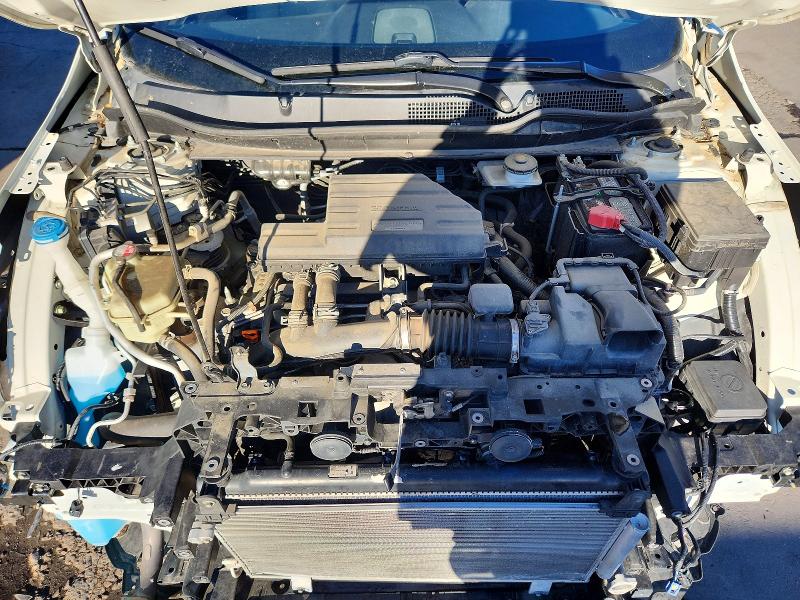 Photo 12 from auction – 2017 HONDA CR-V with VIN 2HKRW2H94HH625942