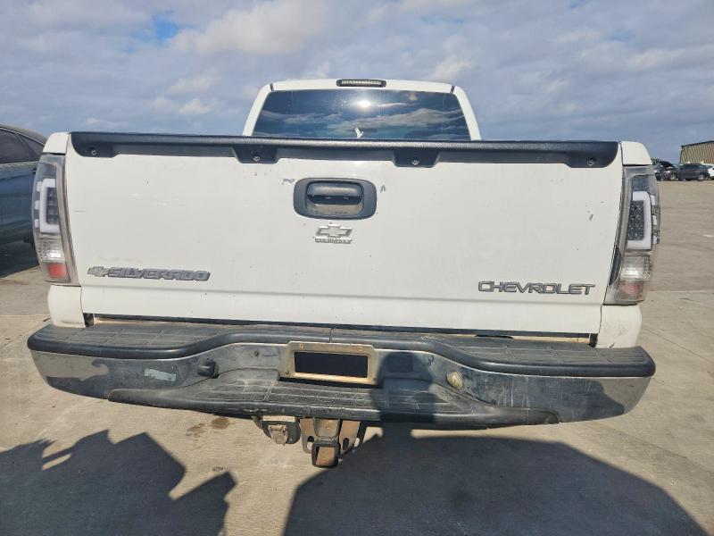 Photo 6 from auction – 2004 CHEVROLET SILVERADO with VIN 2GCEC19T241272821