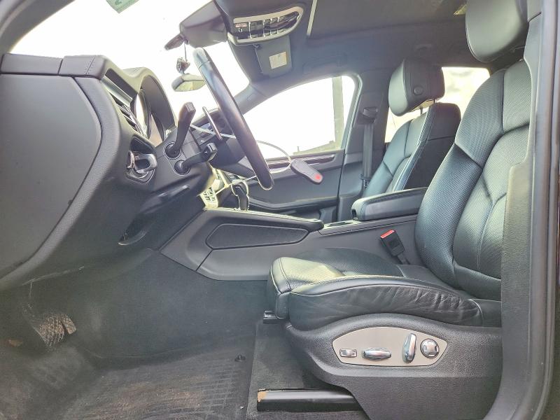 Photo 7 from auction – 2023 PORSCHE MACAN BASE with VIN WP1AA2A52PLB03452