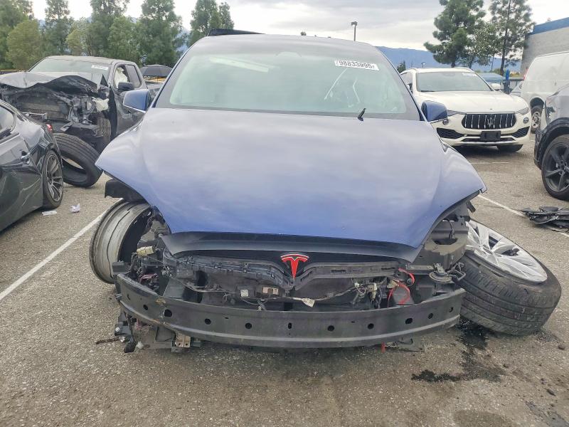 Photo 5 from auction – 2019 TESLA MODEL X with VIN 5YJXCAE28KF184856