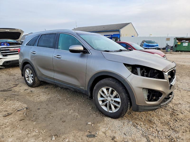 Photo 4 from auction – 2016 KIA SORENTO LX with VIN 5XYPGDA33GG073068